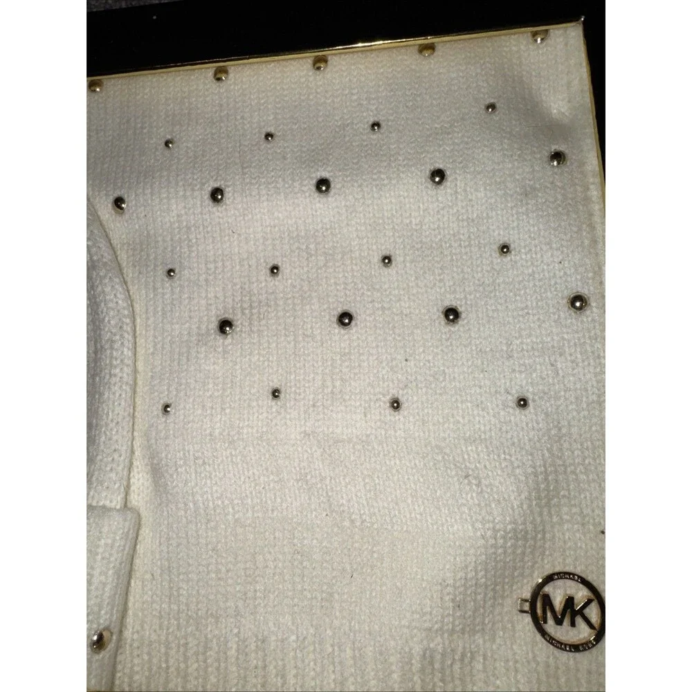 $98 MICHAEL KORS WOMEN CLASSIC RIB SCARF HAT GIFT SET Off WHITE COLOR GOLD DOTS
